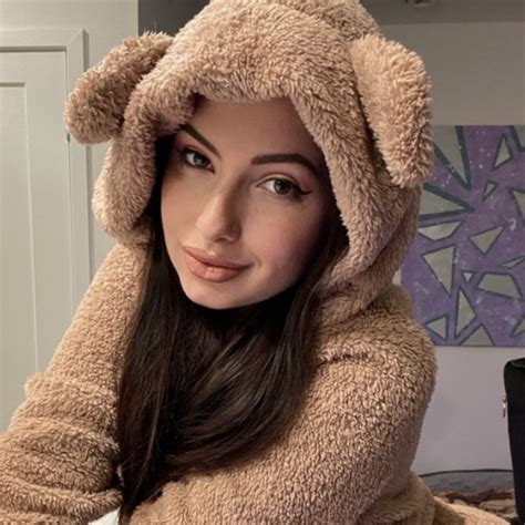 35 Best OnlyFans Models and Accounts to Follow 2024 .